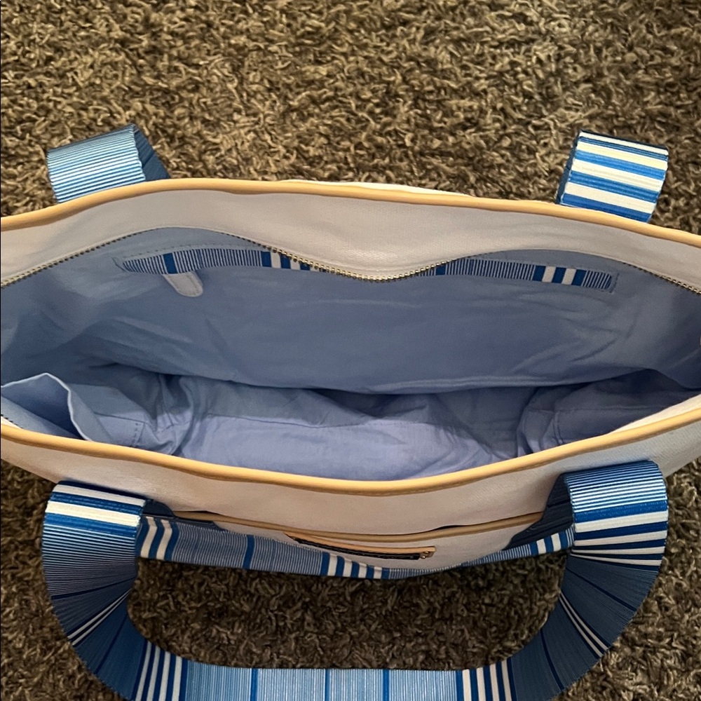 Vineyard Vines Striped Blue and Cream Tote - Picture 3 of 10